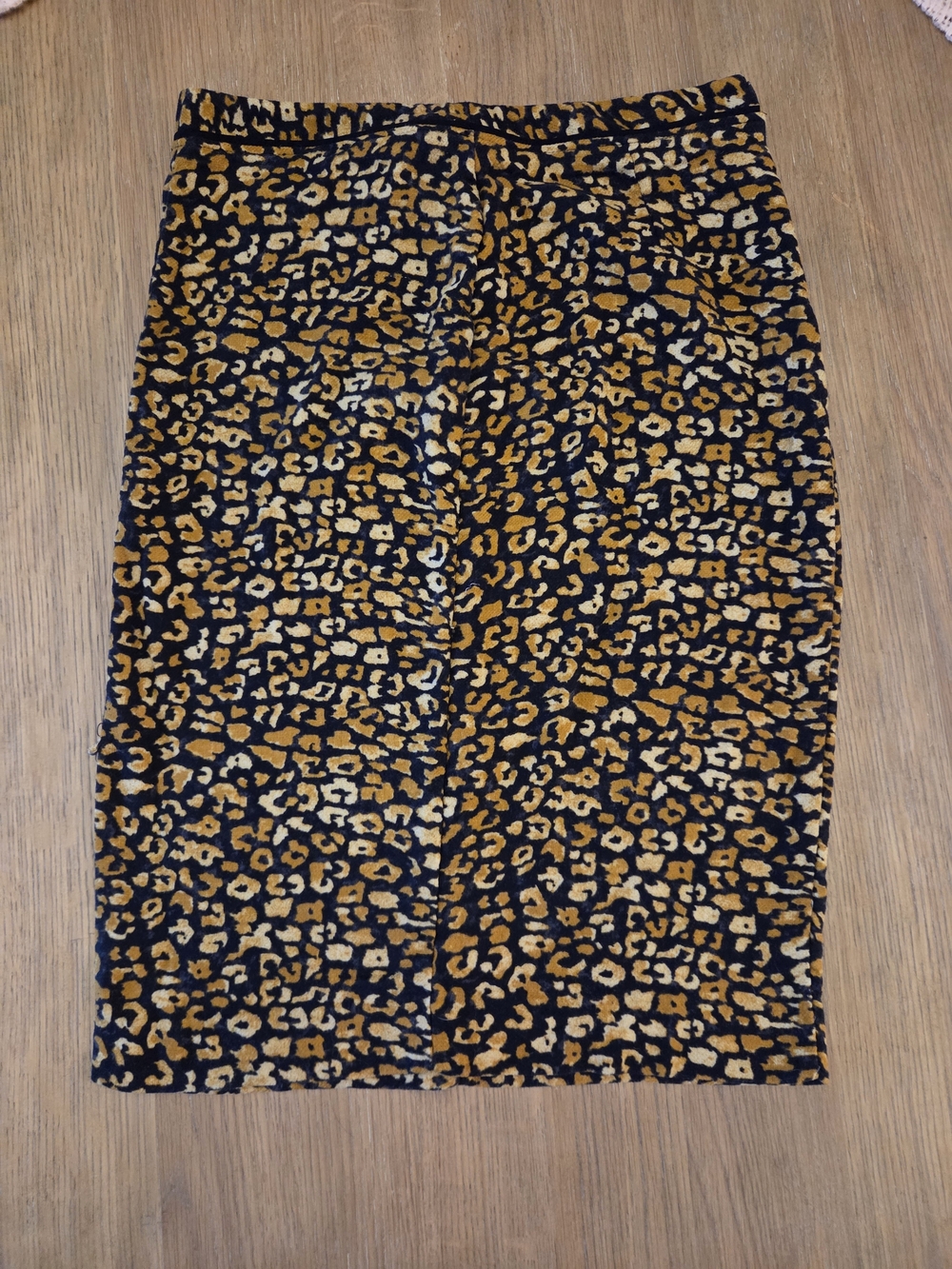 Who What Wear Black and Mustard Leopard Pencil Skirt